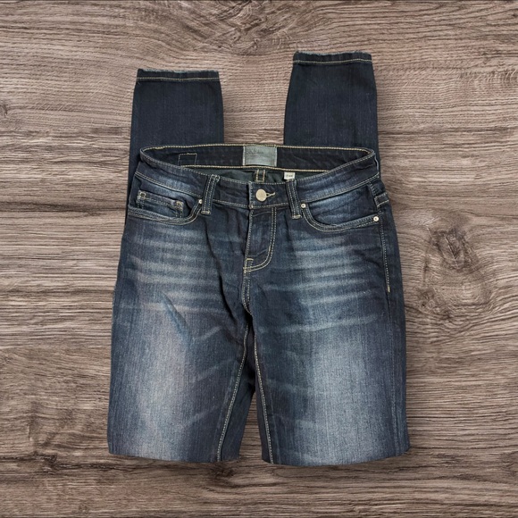 BKE Women's Skinny Jeans - Dark Blue **See Photo #6 Wear on Bottom Hem x2) - Picture 5 of 6